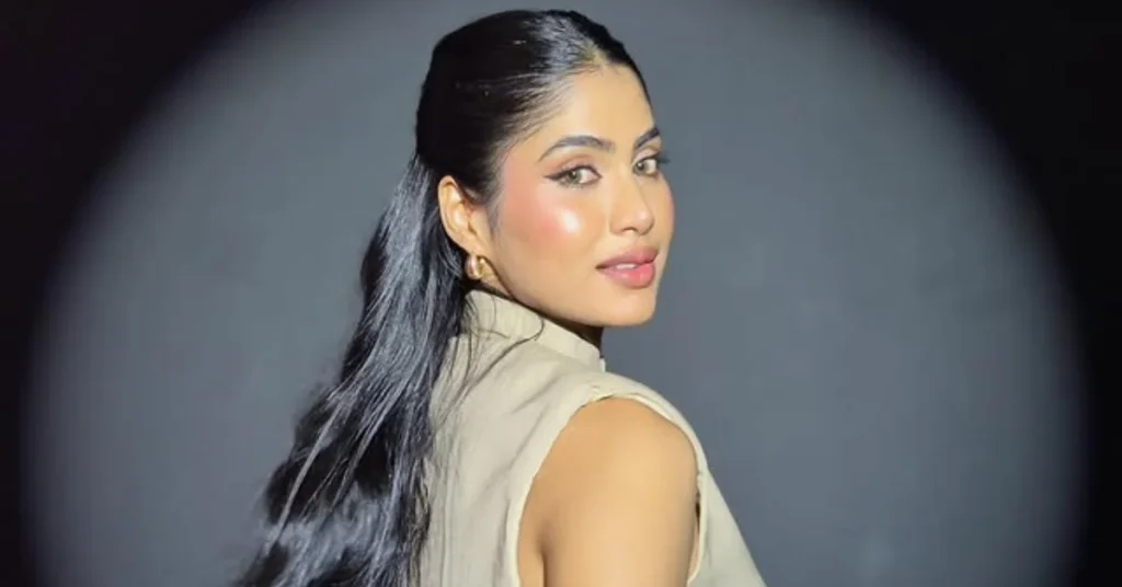 How old is Yashi Tank? Age and birthday