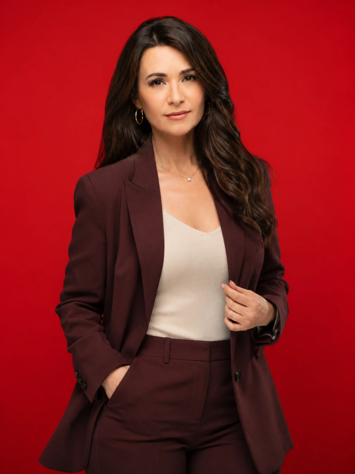 Liz Nagy Age, measurements husband, salary, career